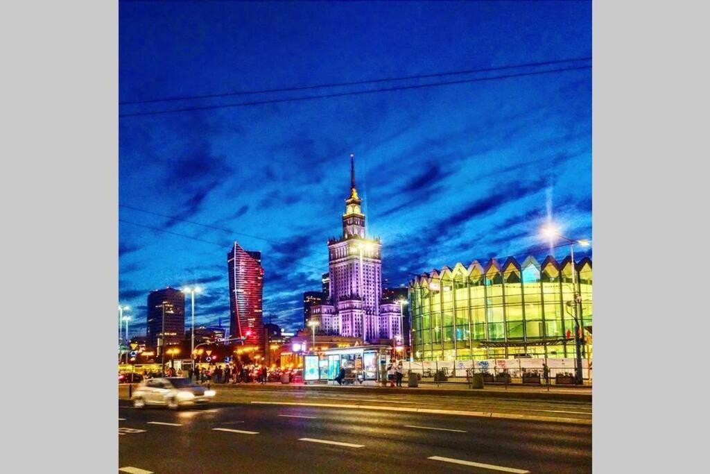 W Samym Centrum Na Grzybowskiej وارسو المظهر الخارجي الصورة