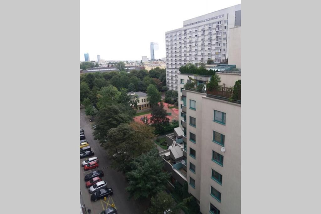W Samym Centrum Na Grzybowskiej وارسو المظهر الخارجي الصورة